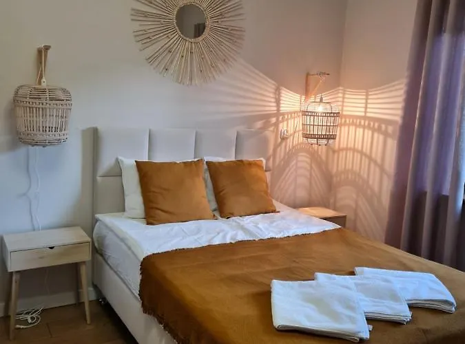 Osrodek Wypoczynkowy Karolina Apartman *